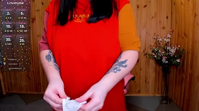 Snapshot of Soffia_XO chatting on 03-19-25, 01:43 Soffia XO online show from 03-19-25, 01:43