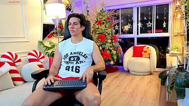 Snapshot of Almiboys chatting on 12-18-25, 12:06 Almiboys online show from 12-18-25, 12:06