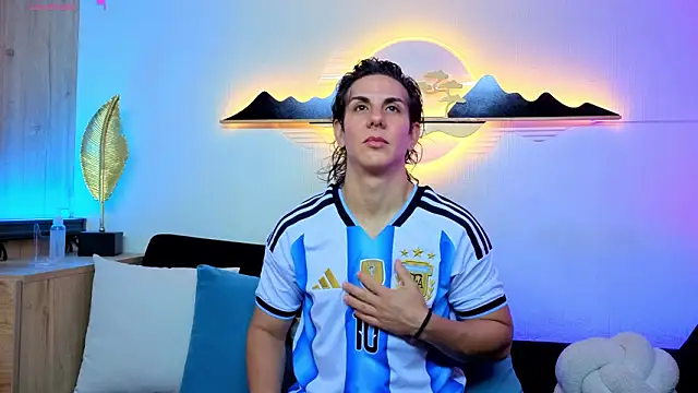 Snapshot of Almiboys chatting on 02-27-26, 02:00 Almiboys online show from 02-27-26, 02:00