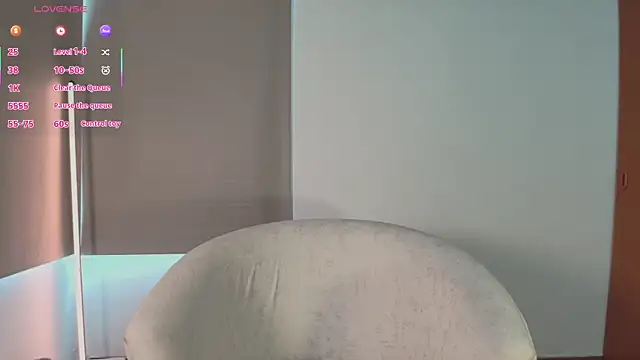 Snapshot of ariana_bae_ chatting on 05-08-26, 06:57 ariana bae online show from 05-08-26, 06:57