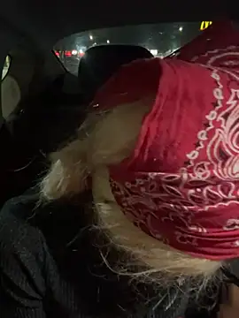 Snapshot of msvelvet20 chatting on 04-07-26, 08:59 msvelvet20 online show from 04-07-26, 08:59