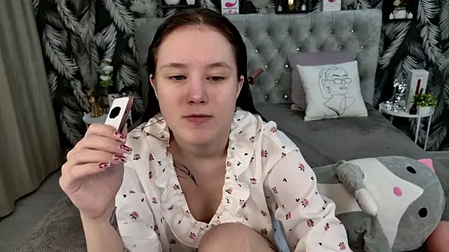 CarolineTenders online show from 01-18-26, 01:09