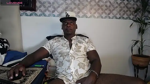 Snapshot of Manbigcocklatin chatting on 11-12-25, 02:06 Manbigcocklatin online show from 11-12-25, 02:06