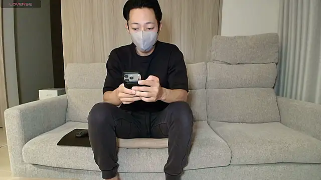 Snapshot of i_am_Hiro chatting on 06-26-26, 12:09 i am Hiro online show from 06-26-26, 12:09