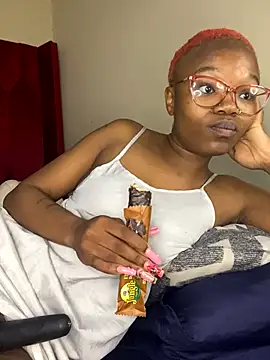 Snapshot of YummyMelanin117 chatting on 09-26-25, 10:25 YummyMelanin117 online show from 09-26-25, 10:25