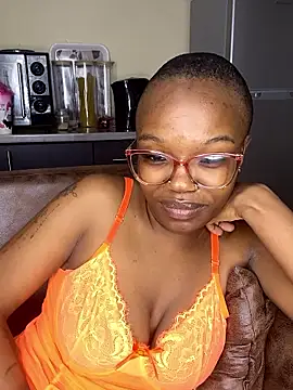 Snapshot of YummyMelanin117 chatting on 10-29-25, 07:59 YummyMelanin117 online show from 10-29-25, 07:59