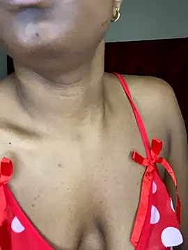 Snapshot of YummyMelanin117 chatting on 11-12-25, 08:08 YummyMelanin117 online show from 11-12-25, 08:08