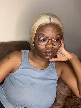 Snapshot of YummyMelanin117 chatting on 02-22-26, 10:08 YummyMelanin117 online show from 02-22-26, 10:08