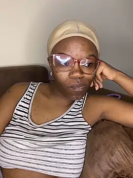 Snapshot of YummyMelanin117 chatting on 02-26-26, 01:15 YummyMelanin117 online show from 02-26-26, 01:15