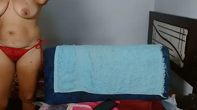 Allyson Mature online show from 02-22-26, 08:40