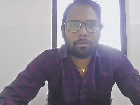 Snapshot of UAjit chatting on 04-05-26, 05:37 UAjit online show from 04-05-26, 05:37