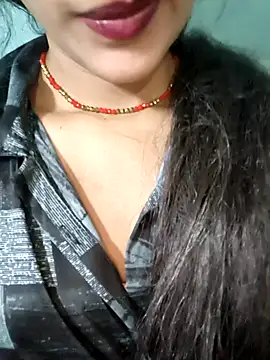 Eshwari Chopra online show from 04-29-26, 03:54