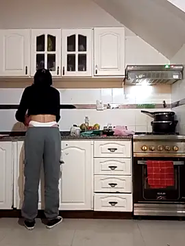 Snapshot of Camilitah chatting on 09-17-25, 03:24 Camilitah online show from 09-17-25, 03:24