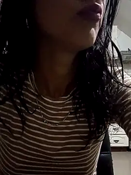 Snapshot of Camilitah chatting on 12-01-25, 03:44 Camilitah online show from 12-01-25, 03:44