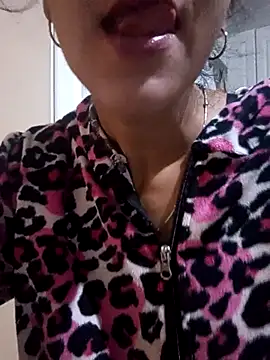 Snapshot of Camilitah chatting on 03-08-26, 02:32 Camilitah online show from 03-08-26, 02:32