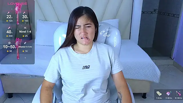 Snapshot of Katha03_ chatting on 11-11-25, 08:20 Katha03 online show from 11-11-25, 08:20