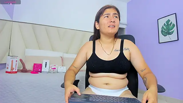 Snapshot of Katha03_ chatting on 02-13-26, 03:24 Katha03 online show from 02-13-26, 03:24