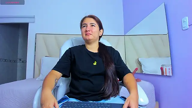 Snapshot of Katha03_ chatting on 03-09-26, 07:51 Katha03 online show from 03-09-26, 07:51