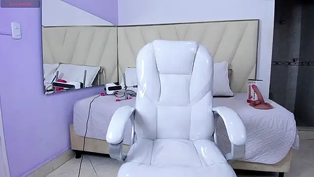 Snapshot of Katha03_ chatting on 03-11-26, 08:15 Katha03 online show from 03-11-26, 08:15