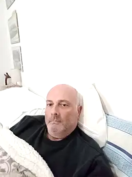 Alexis Bull online show from 11-28-25, 06:10