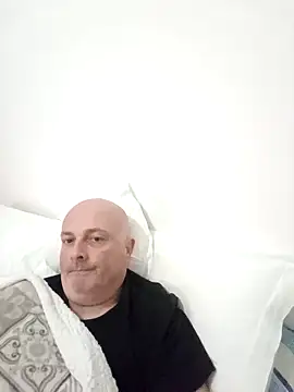 Alexis Bull online show from 02-02-26, 04:17