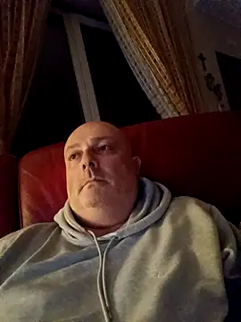 Alexis Bull online show from 03-18-26, 12:03