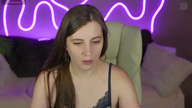 Snapshot of ValeryMurr chatting on 10-12-25, 12:59 ValeryMurr online show from 10-12-25, 12:59