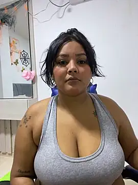 sashaoficial  online show from 11-17-25, 10:37