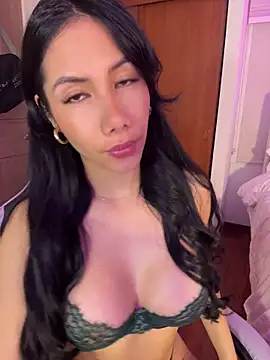 ArianaReynoldss online show from 06-25-26, 10:09