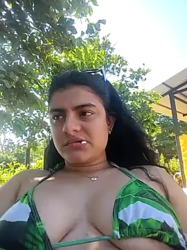 Snapshot of carlafox05 chatting on 09-11-25, 02:06 carlafox05 online show from 09-11-25, 02:06