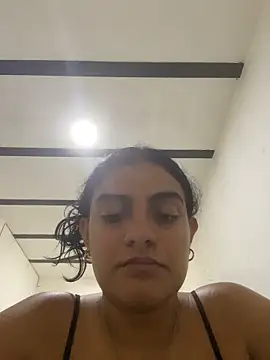 Snapshot of carlafox05 chatting on 05-07-26, 02:44 carlafox05 online show from 05-07-26, 02:44