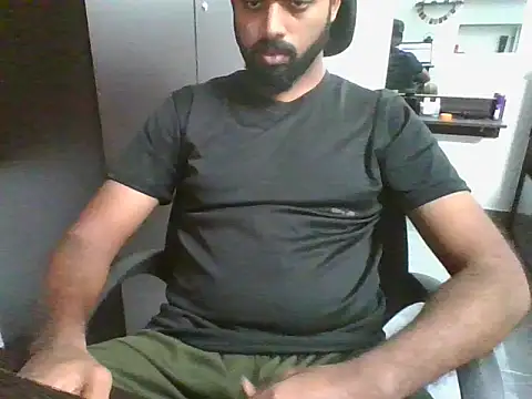 lovelyakash69 online show from 01-11-26, 05:12