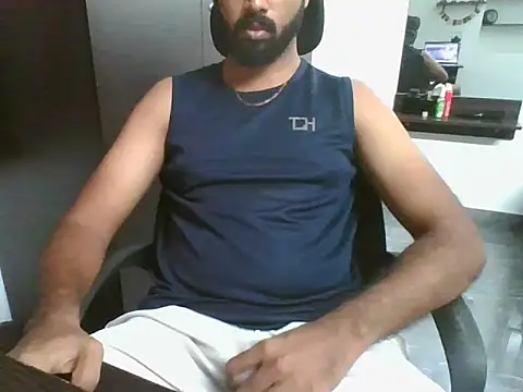 Snapshot of lovelyakash69 chatting on 07-13-26, 05:10 lovelyakash69 online show from 07-13-26, 05:10