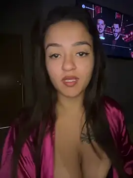 Snapshot of Manu_2002_ chatting on 12-20-25, 12:45 Manu 2002 online show from 12-20-25, 12:45