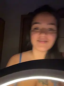 Snapshot of Manu_2002_ chatting on 03-02-26, 03:20 Manu 2002 online show from 03-02-26, 03:20