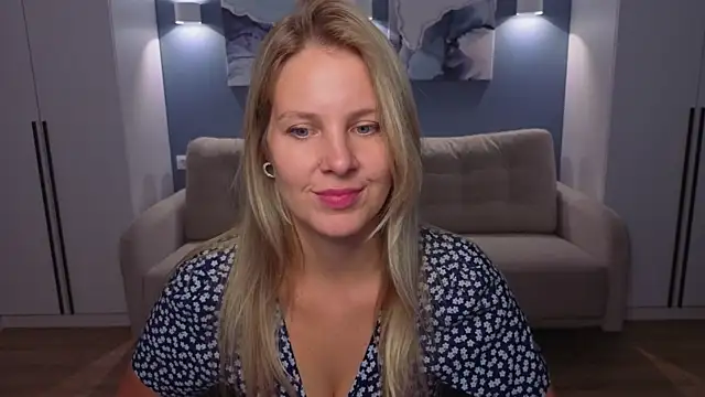 MelanieBennett online show from 07-19-26, 08:51