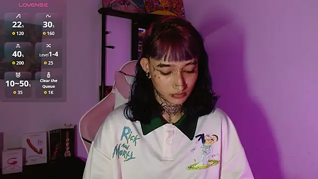 Snapshot of SharaRoss1 chatting on 02-27-26, 11:49 SharaRoss1 online show from 02-27-26, 11:49