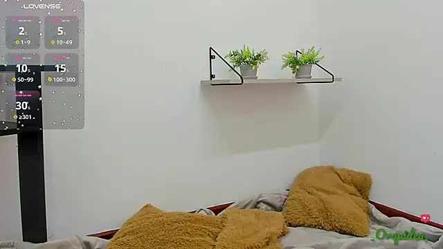 Snapshot of _Orquidea_ chatting on 11-15-25, 01:51 Orquidea online show from 11-15-25, 01:51