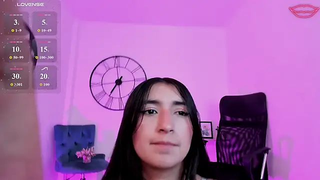 Snapshot of _Orquidea_ chatting on 02-27-26, 01:22 Orquidea online show from 02-27-26, 01:22