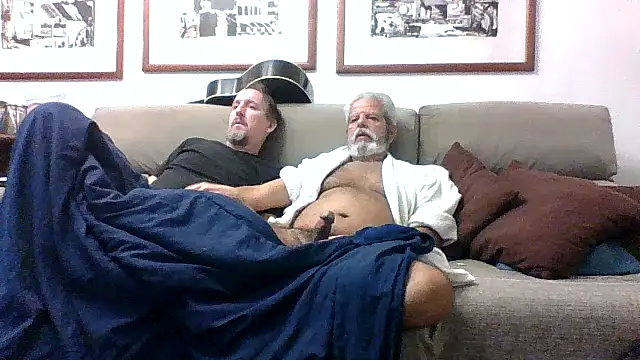 CasalcwBR online show from 05-19-26, 03:57