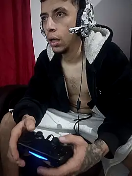 Chris  Jones online show from 09-27-25, 05:34