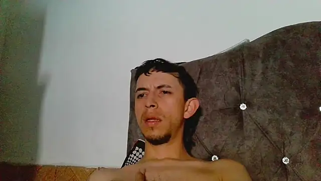 Snapshot of Chris__Jones chatting on 06-01-26, 07:26 Chris Jones online show from 06-01-26, 07:26