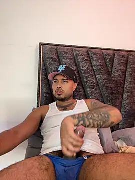 Snapshot of PapiStan chatting on 10-21-25, 06:25 PapiStan online show from 10-21-25, 06:25