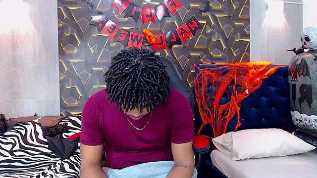 black king 241 online show from 10-31-25, 02:45