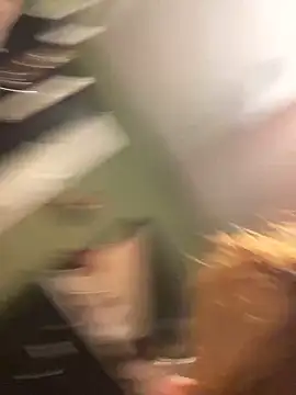 Snapshot of bankruptbabe chatting on 12-23-25, 07:28 bankruptbabe online show from 12-23-25, 07:28