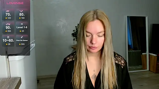 Eva   forever online show from 11-06-25, 01:39