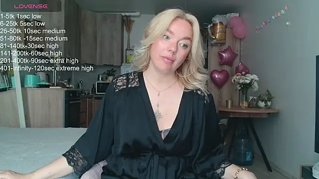 Eva   forever online show from 05-26-26, 05:47