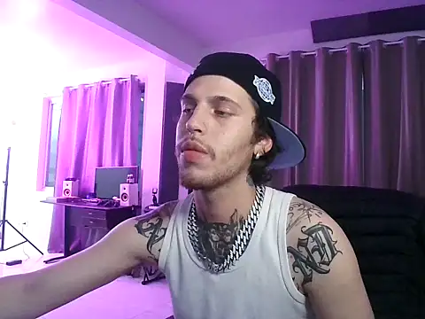 bigrosa21cm online show from 11-01-25, 09:28