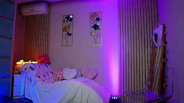 SabrinaJade online show from 01-14-26, 05:24