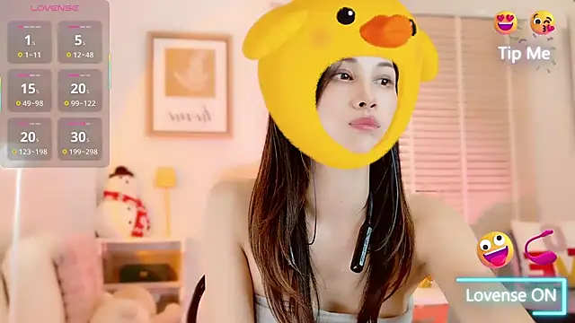 LunaBelle1984 online show from 12-03-25, 01:53